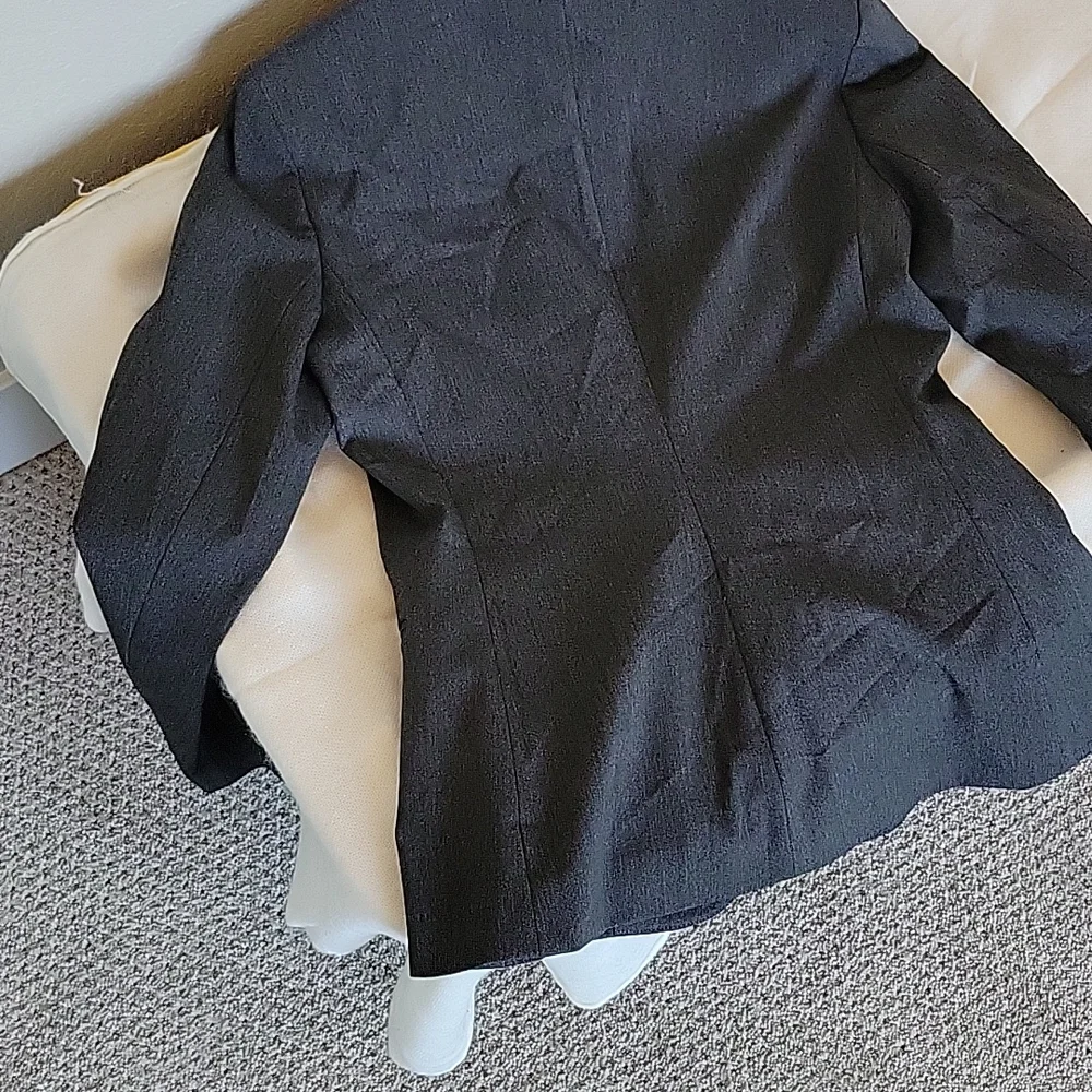 Express Women's Suit Jacket in Gray - size 4 - Picture 7 of 8